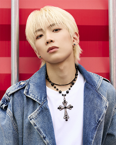 オム・テミンの写真